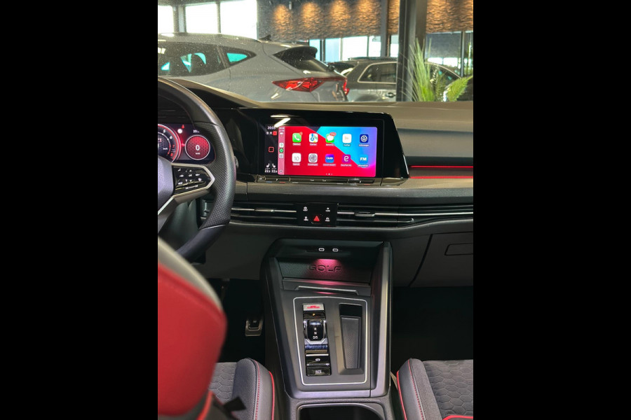 Volkswagen Golf 2.0 TSI GTI|PANO|BOMVOL!