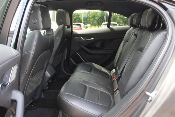 Jaguar I-PACE EV400 HSE 90 kWh / SOH 94,3% / Trekhaak / Panoramadak / 360Camera / Head-up / Luchtvering / Meridian / Keyless / 20'' / Leder / Navigatie / Stoelverwarming