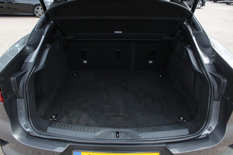 Jaguar I-PACE EV400 HSE 90 kWh / SOH 94,3% / Trekhaak / Panoramadak / 360Camera / Head-up / Luchtvering / Meridian / Keyless / 20'' / Leder / Navigatie / Stoelverwarming