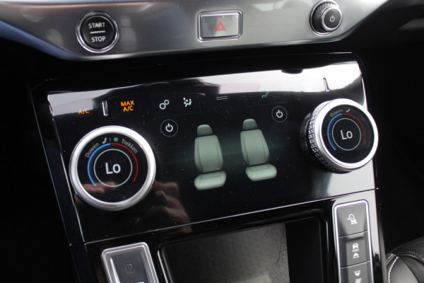 Jaguar I-PACE EV400 HSE 90 kWh / SOH 94,3% / Trekhaak / Panoramadak / 360Camera / Head-up / Luchtvering / Meridian / Keyless / 20'' / Leder / Navigatie / Stoelverwarming