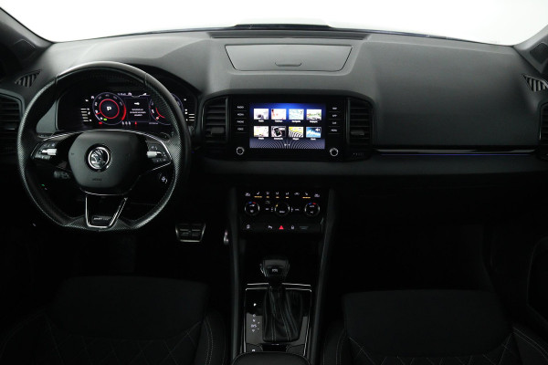 Škoda Karoq 1.5 TSI ACT Sportline Business (DIGITALE COCKPIT, STOEL/STUUR VERWARMING, TREKHAAK, SFEERVERLICHTING, CAMERA)