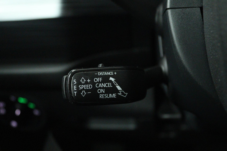 Škoda Kodiaq 1.5 TSI Business Edition (PANORAMADAK, TREKHAAK, DIGITALE COCKPIT, CAMERA, CANTON, STOELVERWARMING, NL-AUTO)