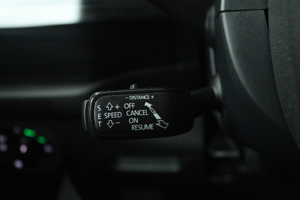 Škoda Kodiaq 1.5 TSI Business Edition (PANORAMADAK, TREKHAAK, DIGITALE COCKPIT, CAMERA, CANTON, STOELVERWARMING, NL-AUTO)