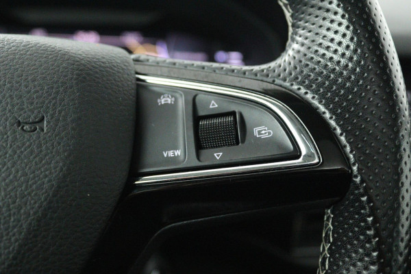 Škoda Kodiaq 1.5 TSI Business Edition (PANORAMADAK, TREKHAAK, DIGITALE COCKPIT, CAMERA, CANTON, STOELVERWARMING, NL-AUTO)