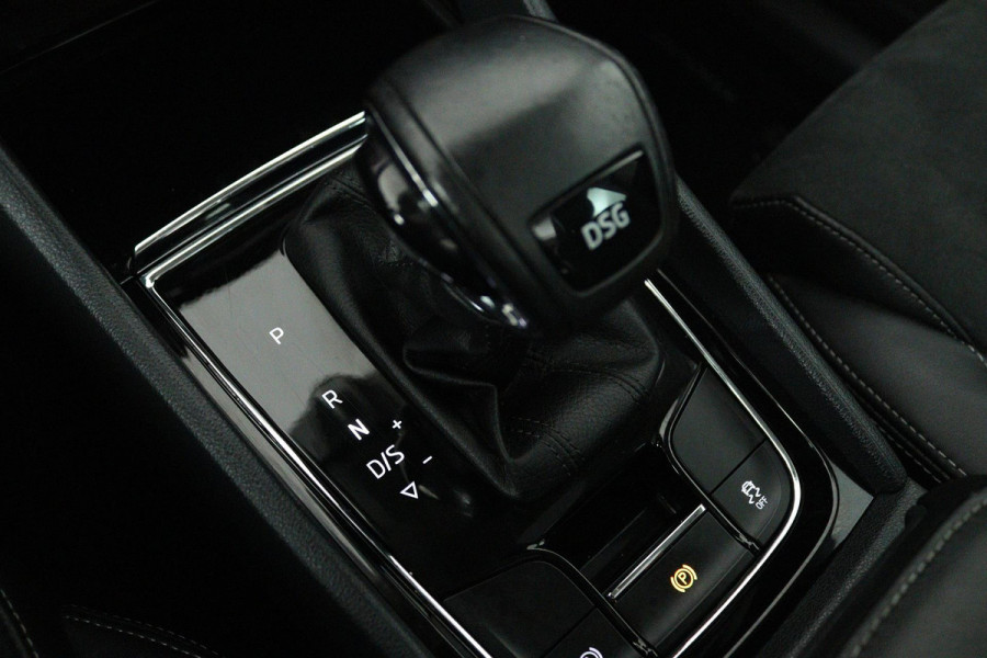 Škoda Kodiaq 1.5 TSI Business Edition (PANORAMADAK, TREKHAAK, DIGITALE COCKPIT, CAMERA, CANTON, STOELVERWARMING, NL-AUTO)