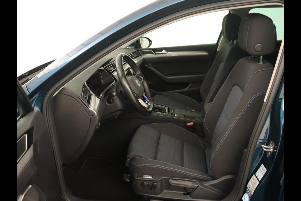 Volkswagen Passat 1.4 TSI PHEV GTE | Trekhaak | Stoelverwarming | Virtual Cockpit | Massage | Camera | Carplay | Adaptive cruise | ErgoComfort | Matrix LED | Plug In