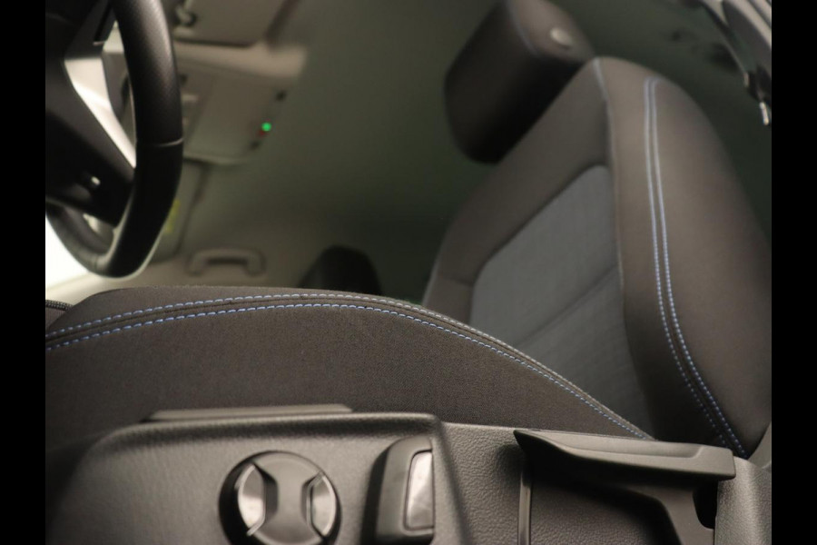 Volkswagen Passat 1.4 TSI PHEV GTE | Trekhaak | Stoelverwarming | Virtual Cockpit | Massage | Camera | Carplay | Adaptive cruise | ErgoComfort | Matrix LED | Plug In