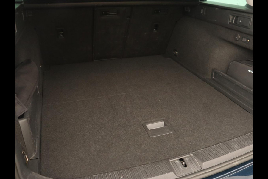 Volkswagen Passat 1.4 TSI PHEV GTE | Trekhaak | Stoelverwarming | Virtual Cockpit | Massage | Camera | Carplay | Adaptive cruise | ErgoComfort | Matrix LED | Plug In