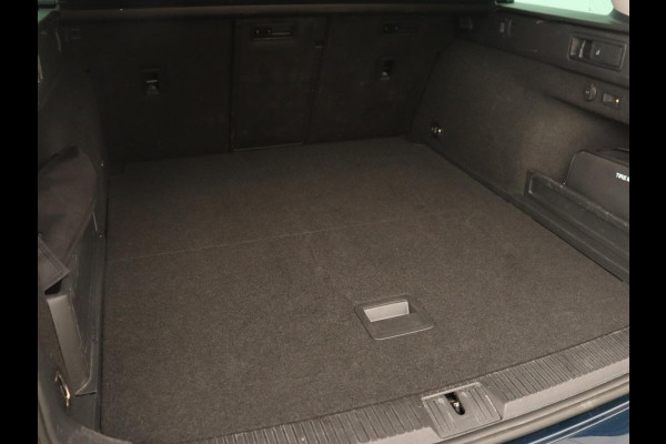 Volkswagen Passat 1.4 TSI PHEV GTE | Trekhaak | Stoelverwarming | Virtual Cockpit | Massage | Camera | Carplay | Adaptive cruise | ErgoComfort | Matrix LED | Plug In