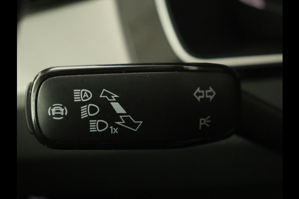 Volkswagen Passat 1.4 TSI PHEV GTE | Trekhaak | Stoelverwarming | Virtual Cockpit | Massage | Camera | Carplay | Adaptive cruise | ErgoComfort | Matrix LED | Plug In