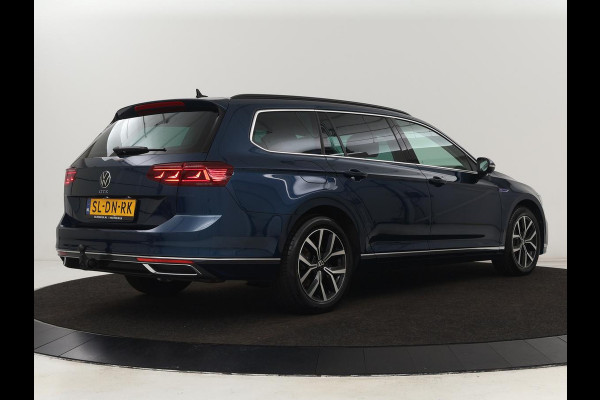 Volkswagen Passat 1.4 TSI PHEV GTE | Trekhaak | Stoelverwarming | Virtual Cockpit | Massage | Camera | Carplay | Adaptive cruise | ErgoComfort | Matrix LED | Plug In