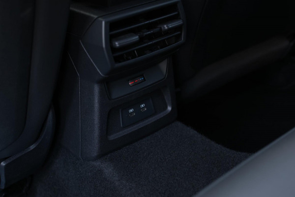 Audi A3 Sportback 35 TFSI S-Line *Pano*B&O*Camera*Standkachel*Matrix Led*