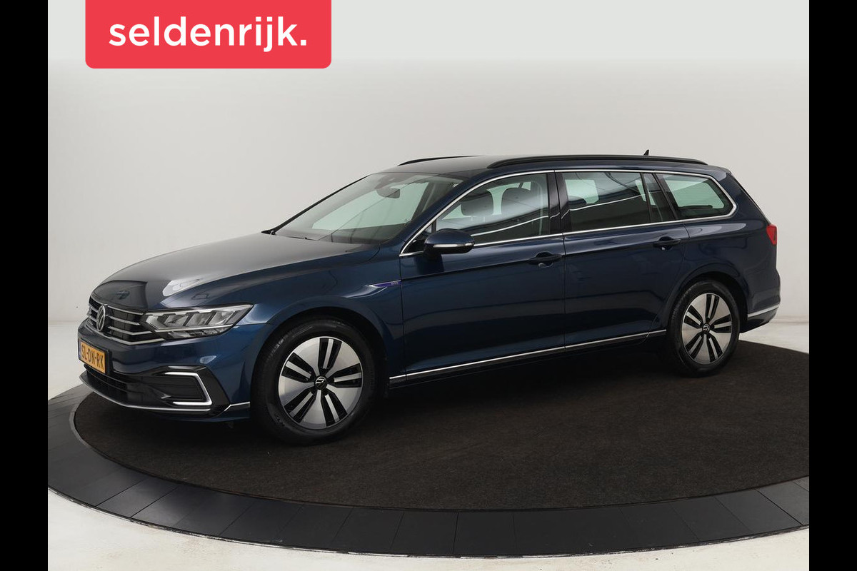 Volkswagen Passat 1.4 TSI PHEV GTE | Trekhaak | 360 Camera | Stoelverwarming | Side Assist | Carplay | Massage | Matrix LED | Navigatie | Adaptive cruise | Climate control | Plug In Volkswagen Passat 1.4 TSI PHEV GTE | Trekhaak | 360 Camera | Stoelverwarming | Side Assist | Carplay | Massage | Matrix LED | Navigatie | Adaptive cruise | Climate control | Plug In