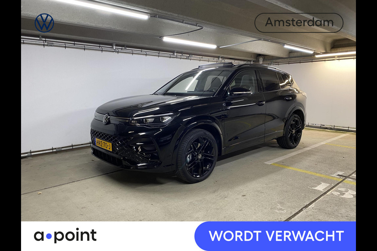 Volkswagen Tiguan 1.5 eHybrid R-Line Edition 204PK PHEV | Verlengde garantie | Panorama dak | Trekhaak | Black Style | Matrix koplampen | Volkswagen Tiguan 1.5 eHybrid R-Line Edition 204PK PHEV | Verlengde garantie | Panorama dak | Trekhaak | Black Style | Matrix koplampen |
