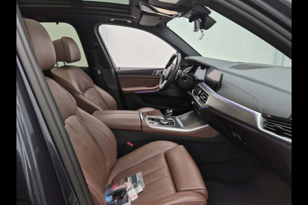 BMW X5 xDrive45e High Executive | M-Sport | Panorama | HUD | Elec. Trekhaak | Adaptive Onderstel | BMW Laser | 1e Eigenaar | Vol Opties |
