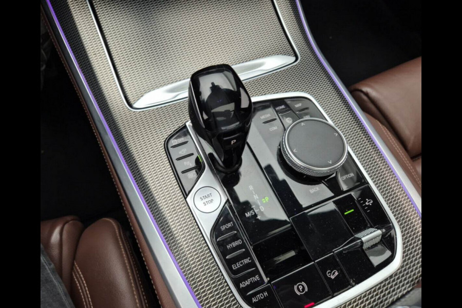 BMW X5 xDrive45e High Executive | M-Sport | Panorama | HUD | Elec. Trekhaak | Adaptive Onderstel | BMW Laser | 1e Eigenaar | Vol Opties |