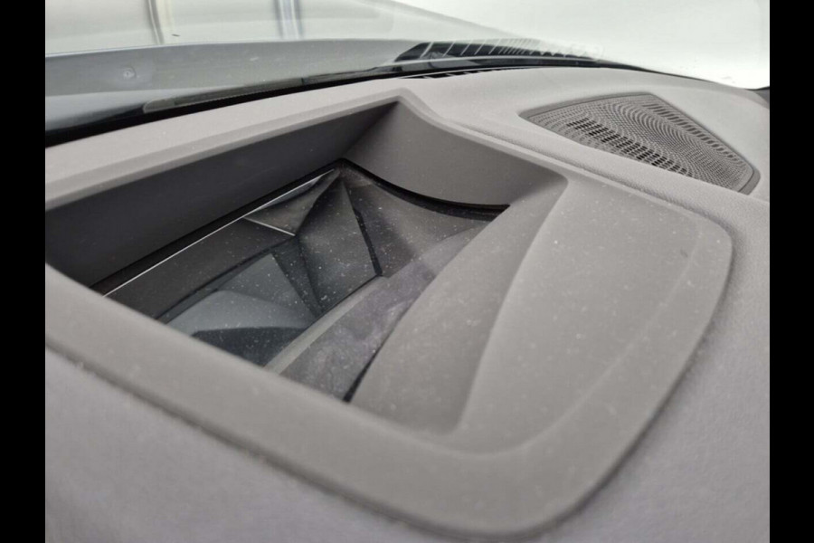 BMW X5 xDrive45e High Executive | M-Sport | Panorama | HUD | Elec. Trekhaak | Adaptive Onderstel | BMW Laser | 1e Eigenaar | Vol Opties |