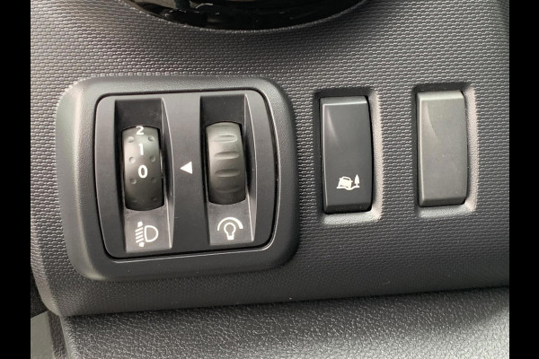 Renault Trafic 2.0 dCi 120 T29 L2H1 Thermo King Elektrisch incl standkoeling Koelen en vriezen Airco Bluetooth Usb media Renault Trafic 2.0 dCi 120 T29 L2H1 Thermo King Elektrisch incl standkoeling Koelen en vriezen Airco Bluetooth Usb media