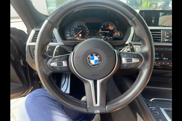 BMW 3 Serie Touring 320i M Sport Edition / Trekhaak / Panoramadak / Camera / Head-up / Leder / 19'' / Navigatie / Stoelverwarming / Audio HiFi / Cruise Control