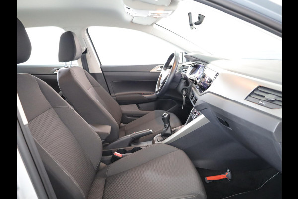 Volkswagen Polo 1.0 TSI Comfortline 95pk | Navigatie | PDC voor + achter | Carplay | Adaptieve cruise control | Airco