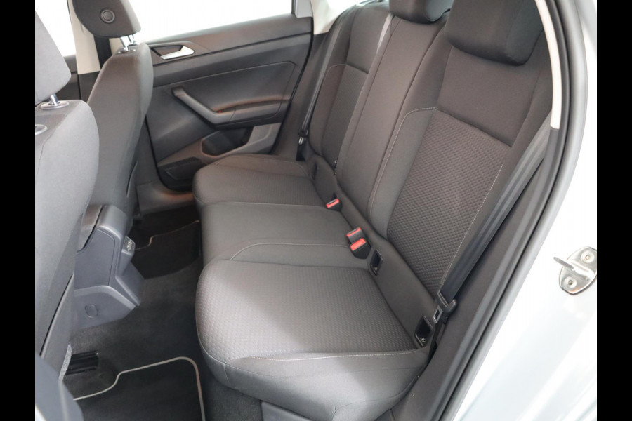 Volkswagen Polo 1.0 TSI Comfortline 95pk | Navigatie | PDC voor + achter | Carplay | Adaptieve cruise control | Airco