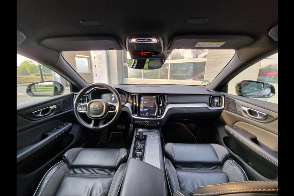 Volvo V60 2.0 B3 R-Design|Automaat|Trekhaak|H&K-audio|Black-pack|19-inch|