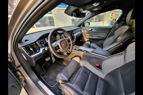 Volvo V60 2.0 B3 R-Design|Automaat|Trekhaak|H&K-audio|Black-pack|19-inch|