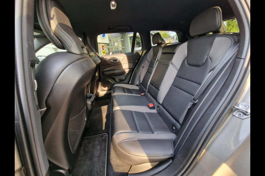 Volvo V60 2.0 B3 R-Design|Automaat|Trekhaak|H&K-audio|Black-pack|19-inch|