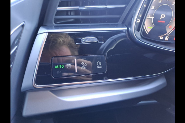 Audi Q7 55 TFSI e quattro Pro Line Plus S-line | Matrix LED | Luchtvering | Trekhaak | Leder | Keyless | HUD | Camera | ACC |