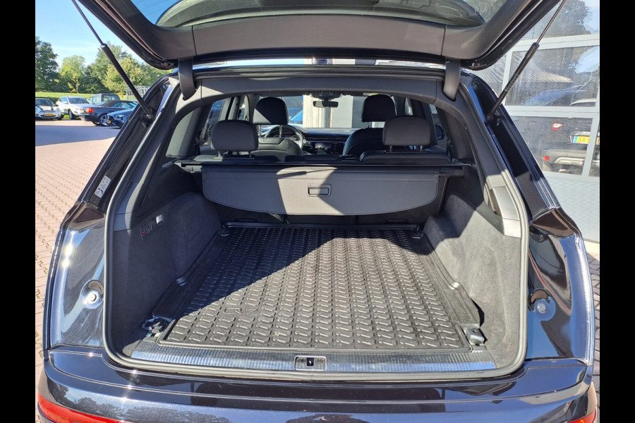 Audi Q7 55 TFSI e quattro Pro Line Plus S-line | Matrix LED | Luchtvering | Trekhaak | Leder | Keyless | HUD | Camera | ACC |