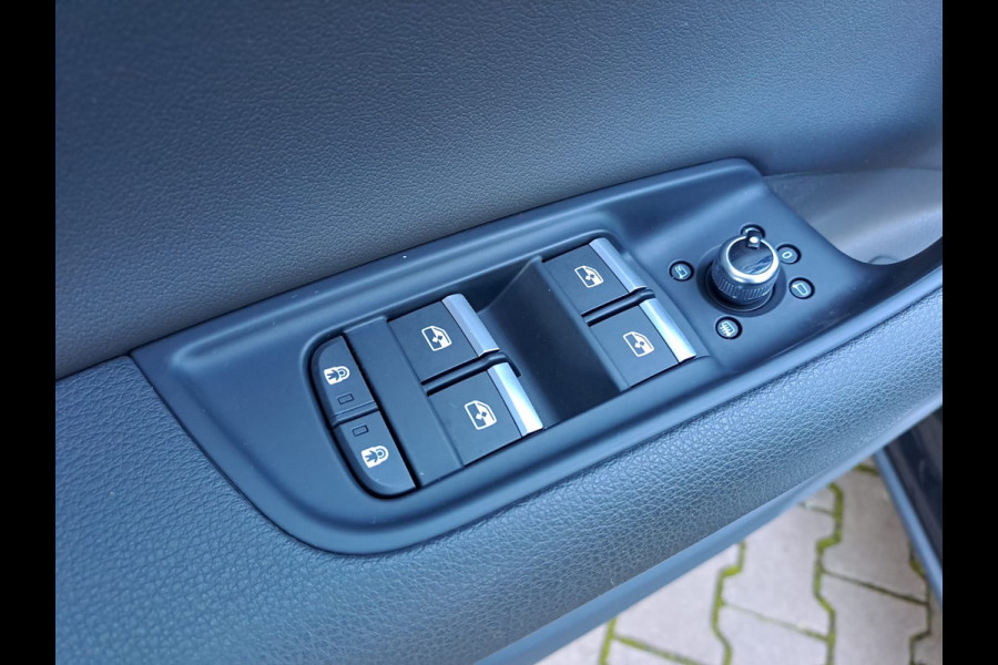 Audi Q7 55 TFSI e quattro Pro Line Plus S-line | Matrix LED | Luchtvering | Trekhaak | Leder | Keyless | HUD | Camera | ACC |