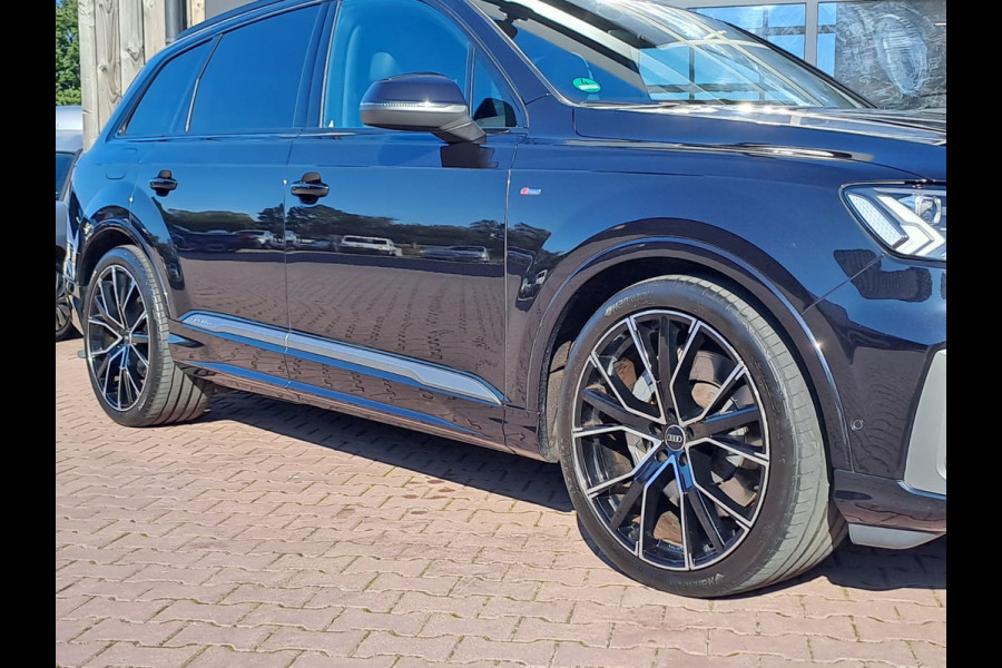 Audi Q7 55 TFSI e quattro Pro Line Plus S-line | Matrix LED | Luchtvering | Trekhaak | Leder | Keyless | HUD | Camera | ACC |