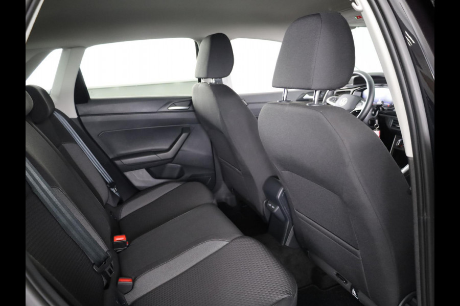 Volkswagen Polo 1.0 TSI Life Edition 95 pk | Verlengde garantie | Navigatie via App | Parkeersensoren achter | Achteruitrijcamera | Adaptieve cruise control |