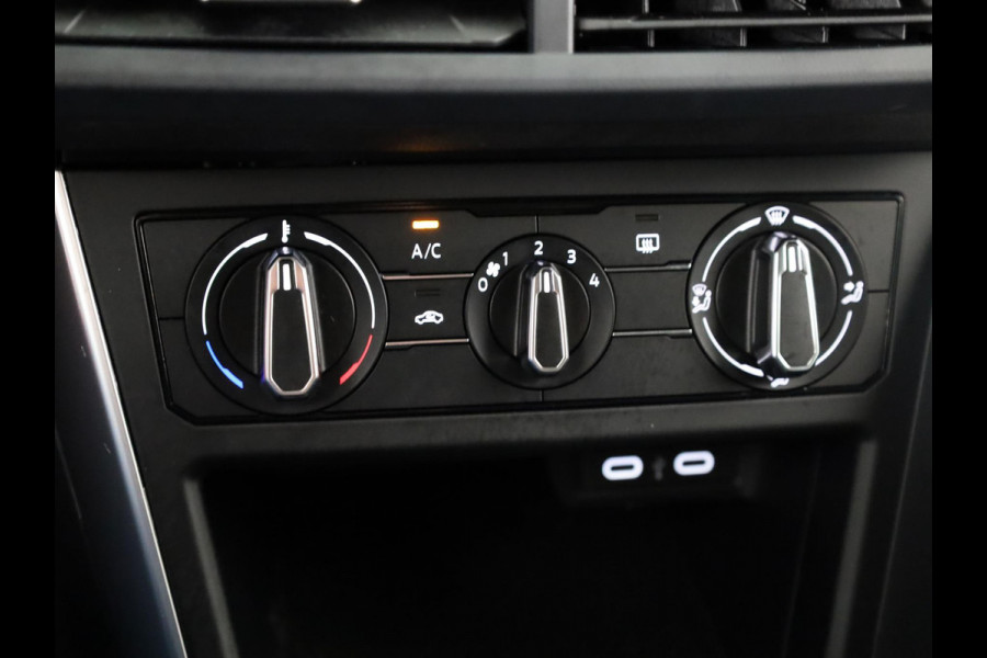 Volkswagen Polo 1.0 TSI Life Edition 95 pk | Verlengde garantie | Navigatie via App | Parkeersensoren achter | Achteruitrijcamera | Adaptieve cruise control |
