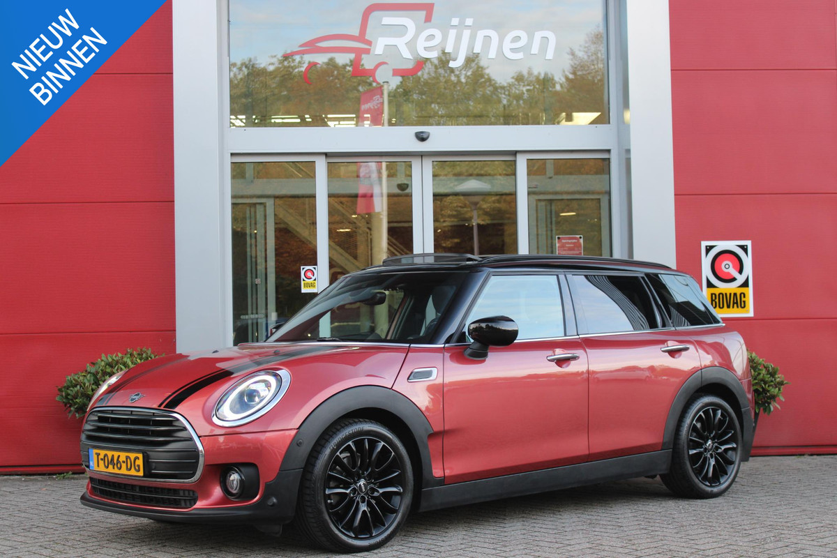 MINI Clubman 1.5 136PK COOPER CHILI AUTOMAAT | PANORAMISCH SCHUIF/KANTELDAK | NAVIGATIE | LEDEREN BEKLEDING | STOELVERWARMING | 17" LICHTMETALEN VELGEN | UNION JACK ACHTER LICHTEN | KEYLESS ENTRY / START |