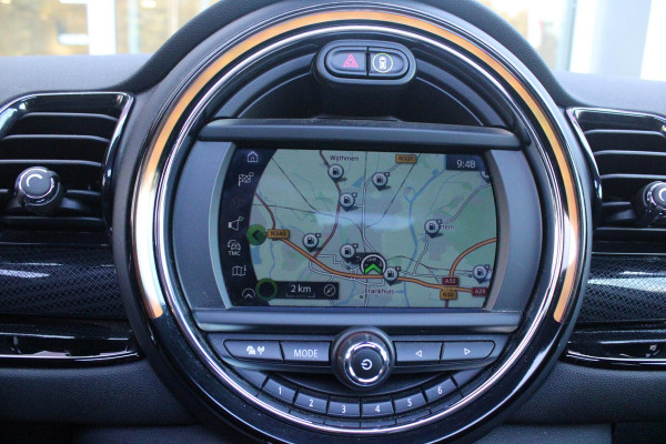 MINI Clubman 1.5 136PK COOPER CHILI AUTOMAAT | PANORAMISCH SCHUIF/KANTELDAK | NAVIGATIE | LEDEREN BEKLEDING | STOELVERWARMING | 17" LICHTMETALEN VELGEN | UNION JACK ACHTER LICHTEN | KEYLESS ENTRY / START |