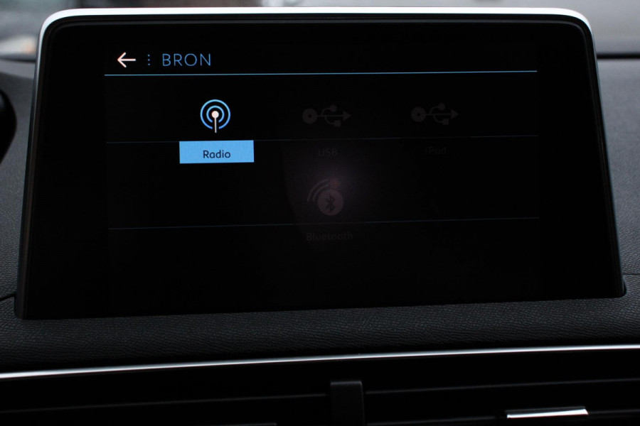 Peugeot 5008 1.2 PureTech 130pk Automaat Allure Navigatie Climate Control 7 Zits Virtual Cockpit Apple Carplay/Android Auto Keyless Entry Stoelverwarming Camera Cruise Control Elektrische Achterklep