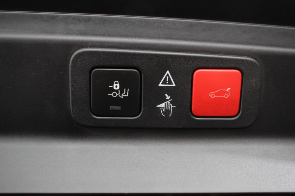 Peugeot 5008 1.2 PureTech 130pk Automaat Allure Navigatie Climate Control 7 Zits Virtual Cockpit Apple Carplay/Android Auto Keyless Entry Stoelverwarming Camera Cruise Control Elektrische Achterklep