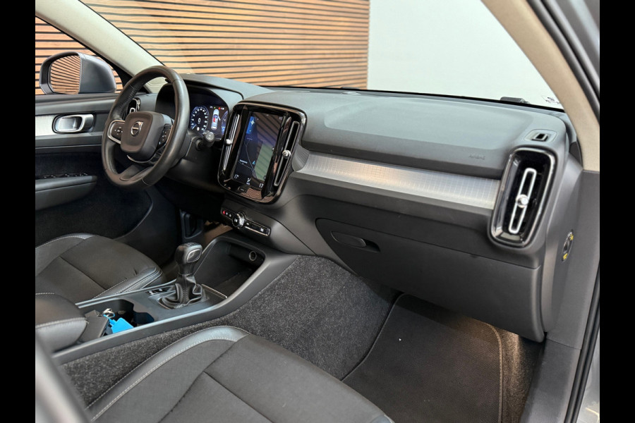Volvo XC40 1.5 T3 Momentum | Adaptive Cruise Control | Navigatie | Half Leer | Camera