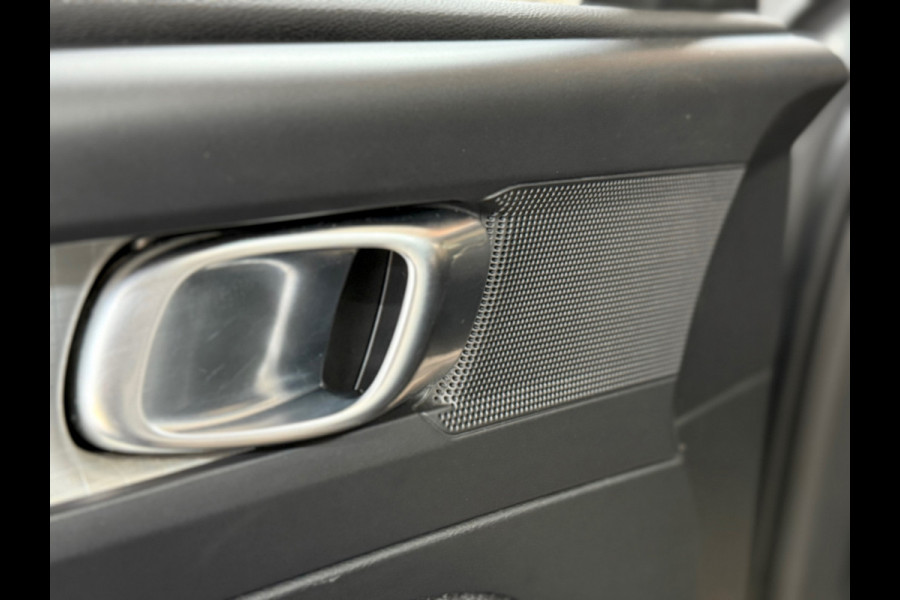 Volvo XC40 1.5 T3 Momentum | Adaptive Cruise Control | Navigatie | Half Leer | Camera