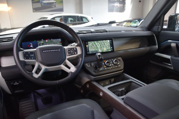 Land Rover Defender 2.0 D240 110 HSE Grijs kenteken|Navi|ACC|Ijskast|Org.NL|241pk! Land Rover Defender 2.0 D240 110 HSE Grijs kenteken|Navi|ACC|Ijskast|Org.NL|241pk!