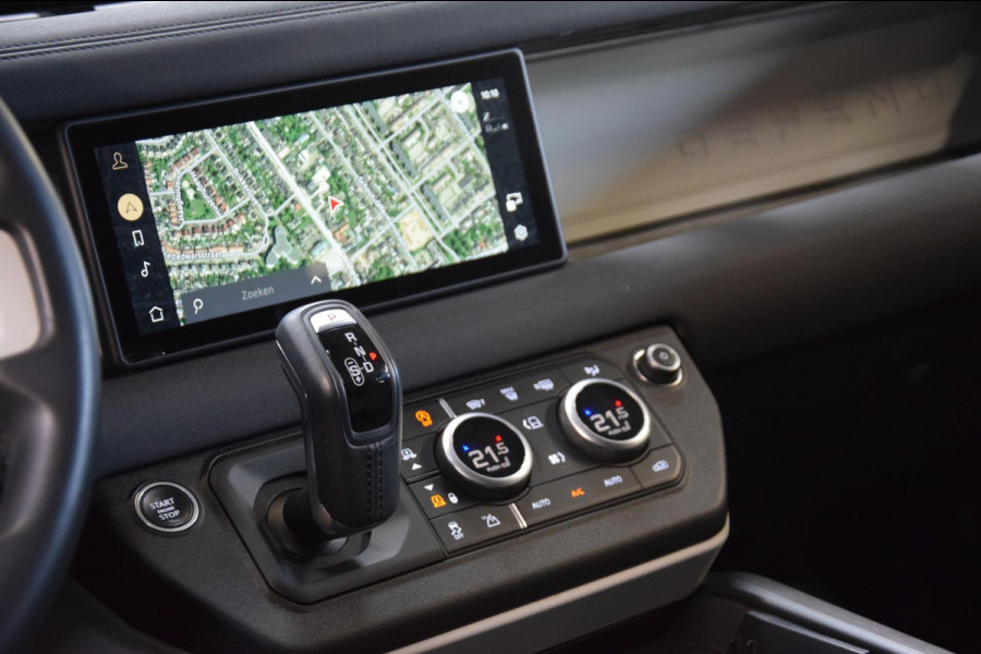 Land Rover Defender 2.0 D240 110 HSE Grijs kenteken|Navi|ACC|Ijskast|Org.NL|241pk! Land Rover Defender 2.0 D240 110 HSE Grijs kenteken|Navi|ACC|Ijskast|Org.NL|241pk!