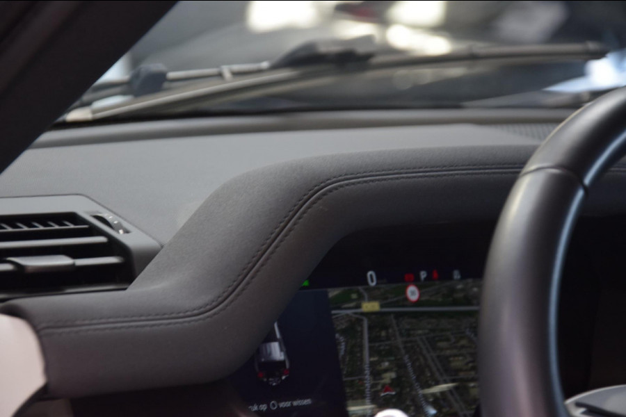 Land Rover Defender 2.0 D240 110 HSE Grijs kenteken|Navi|ACC|Ijskast|Org.NL|241pk! Land Rover Defender 2.0 D240 110 HSE Grijs kenteken|Navi|ACC|Ijskast|Org.NL|241pk!