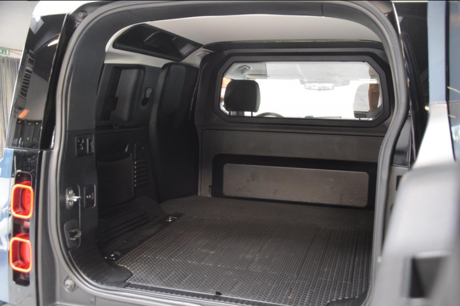 Land Rover Defender 2.0 D240 110 HSE Grijs kenteken|Navi|ACC|Ijskast|Org.NL|241pk! Land Rover Defender 2.0 D240 110 HSE Grijs kenteken|Navi|ACC|Ijskast|Org.NL|241pk!