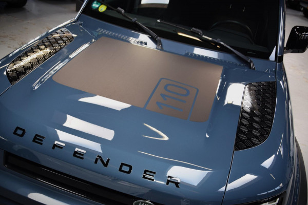 Land Rover Defender 2.0 D240 110 HSE Grijs kenteken|Navi|ACC|Ijskast|Org.NL|241pk! Land Rover Defender 2.0 D240 110 HSE Grijs kenteken|Navi|ACC|Ijskast|Org.NL|241pk!