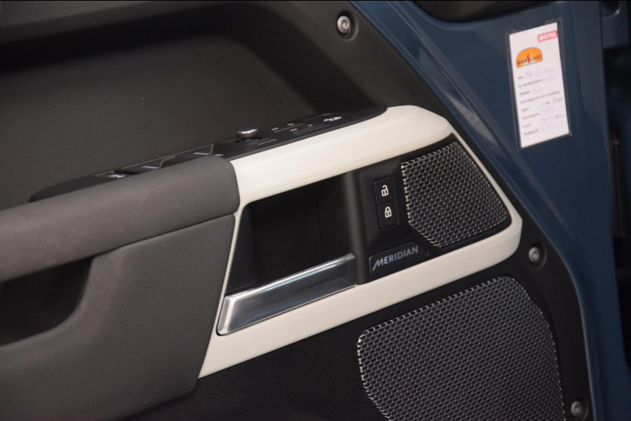 Land Rover Defender 2.0 D240 110 HSE Grijs kenteken|Navi|ACC|Ijskast|Org.NL|241pk! Land Rover Defender 2.0 D240 110 HSE Grijs kenteken|Navi|ACC|Ijskast|Org.NL|241pk!