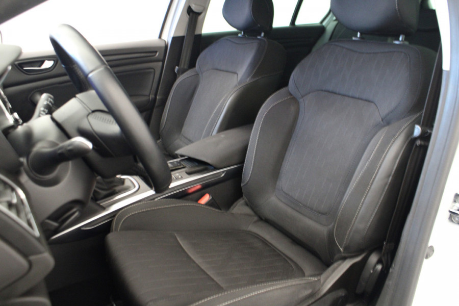 Renault MEGANE Estate 1.3 TCe Limited