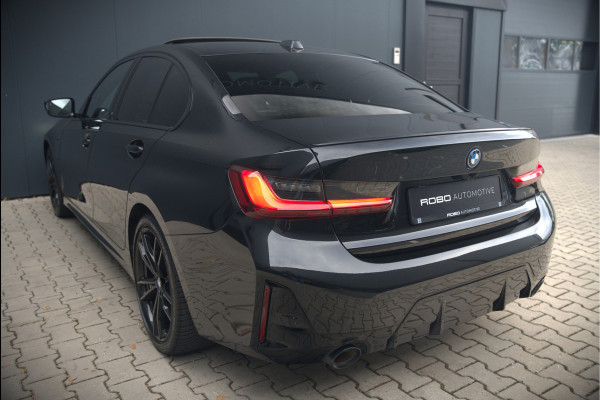 BMW 3-serie 320e High Executive M Sport | Panoramadak | Harman Kardon | Carbon | Camera | Adaptive LED | Stoelverwarming | Stuurverwarming | Apple Carplay | Navigatie | Cruise Control | Memory Seat | Trekhaak | Keyless | Shadowline