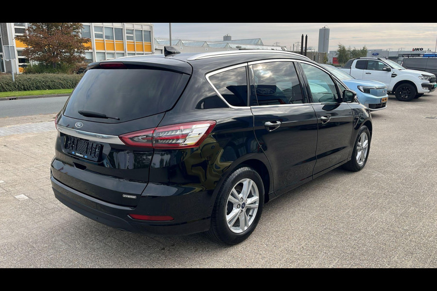 Ford S-Max 2.5 FHEV Titanium 7P 190pk | SYNC 3 Navigatie | Apple Carplay/Android Auto | 7 Persoons! | Camera