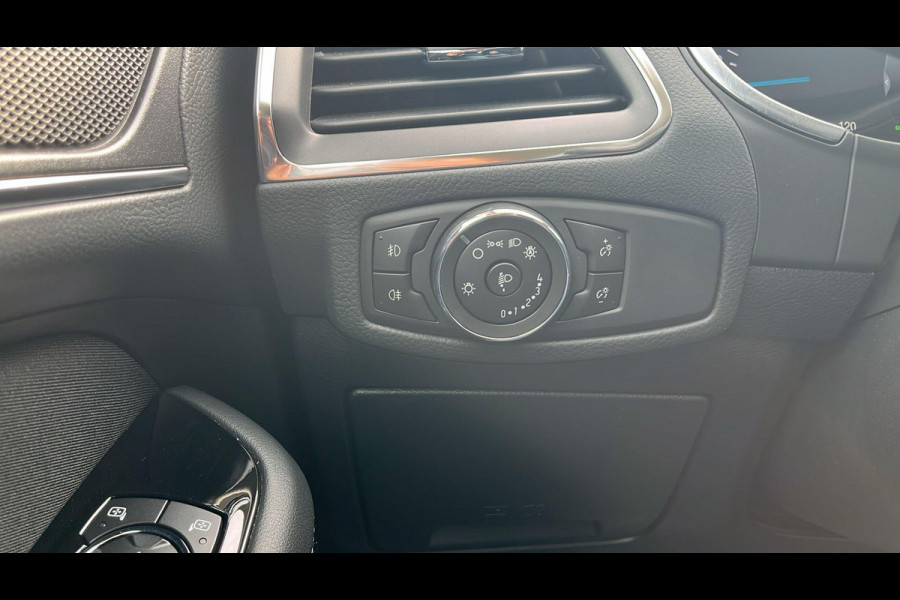 Ford S-Max 2.5 FHEV Titanium 7P 190pk | SYNC 3 Navigatie | Apple Carplay/Android Auto | 7 Persoons! | Camera